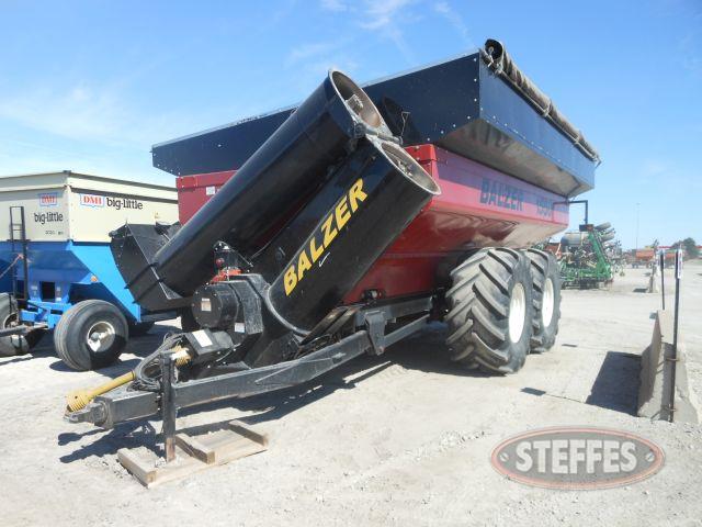 2009  1550 Auger Wagon .'